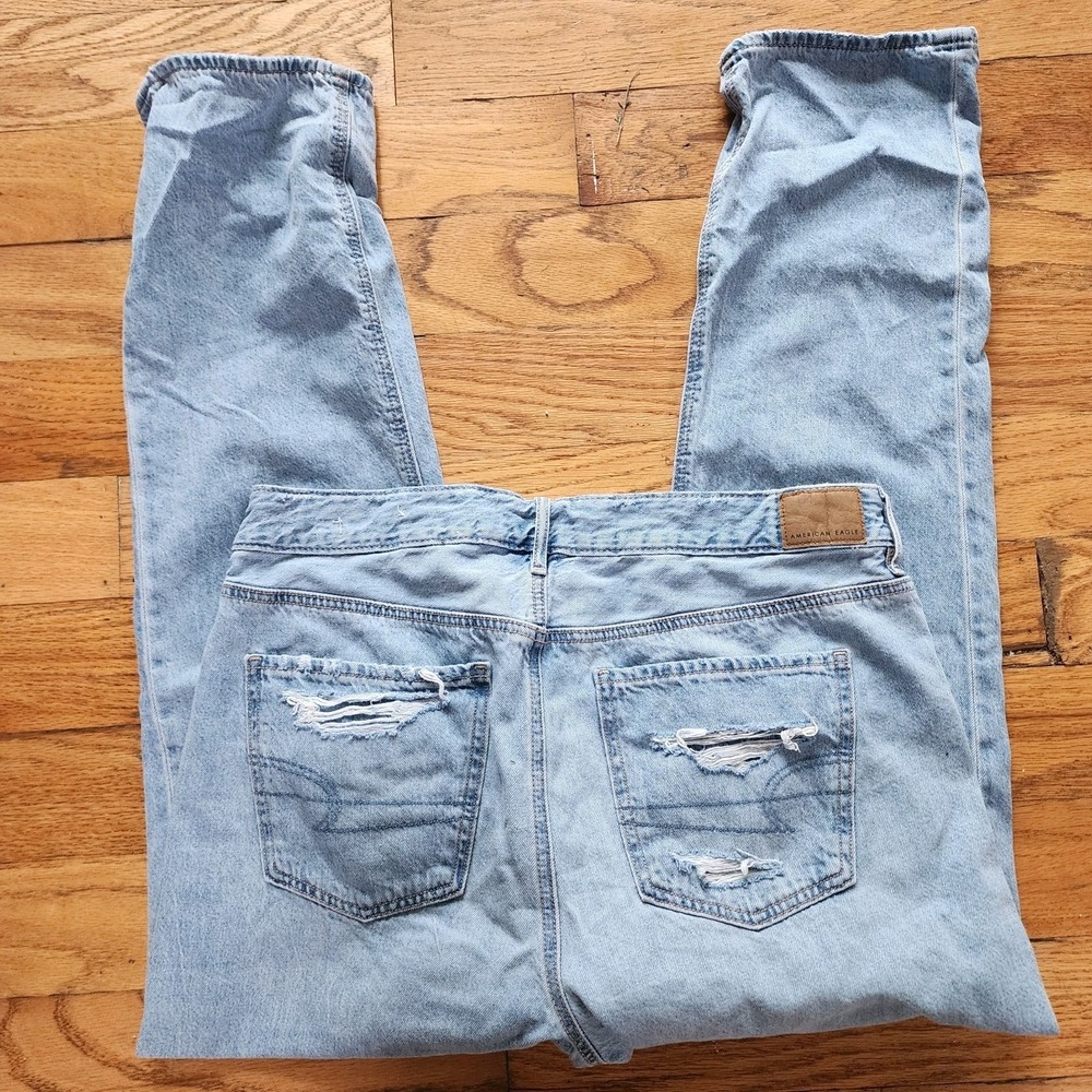 American Eagle Outfitters Light Blue Straight Leg Jeans - Picture 3 of 6